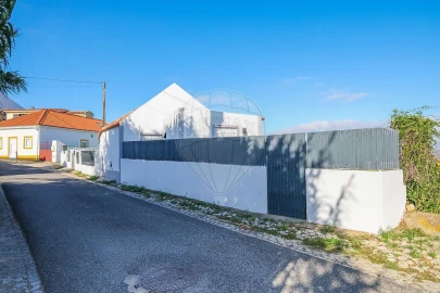 Moradia T1 para Venda em Ribafria e Pereiro de Palhacana