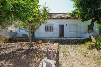 Moradia T3 para Venda em Abrigada e Cabanas de Torres