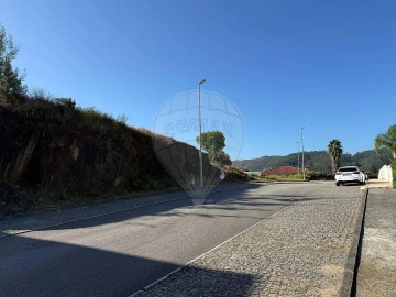 Terreno para Venda em Melres e Medas