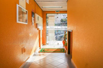 Loja para Arrendamento em Alenquer (Santo Estêvão e Triana)