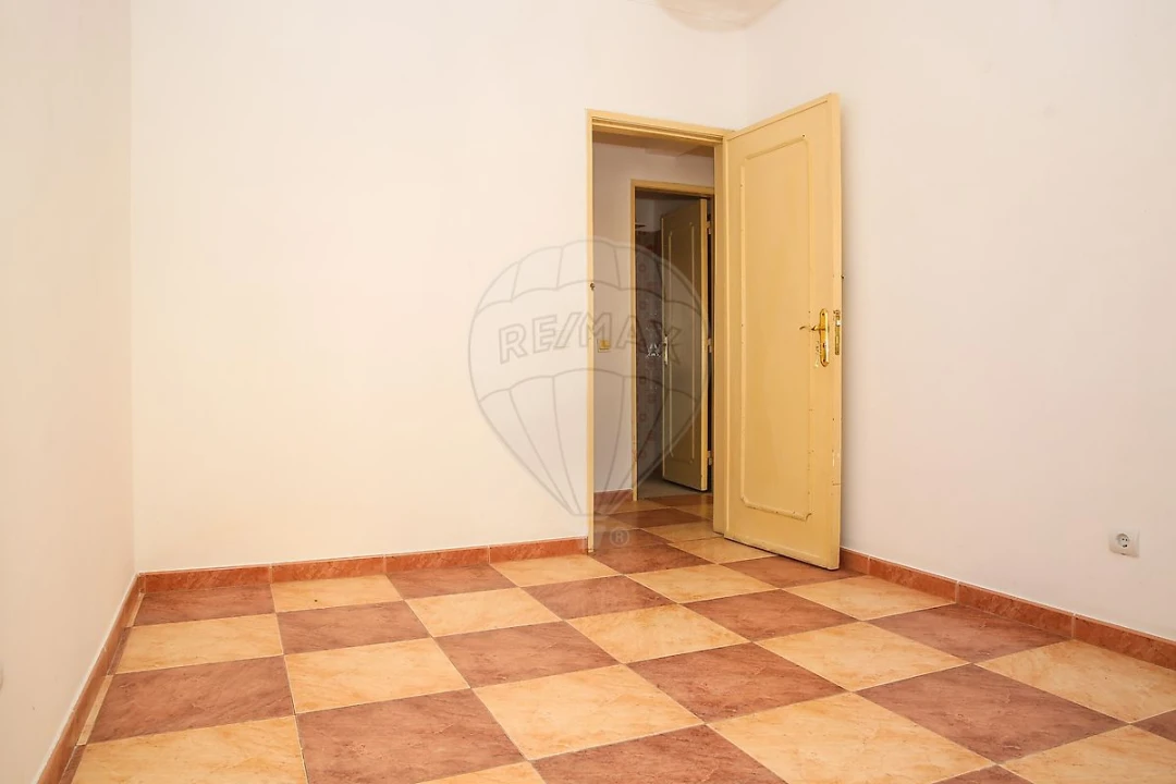 Apartamento T3 para Venda em Castanheira do Ribatejo e Cachoeiras Foto 12