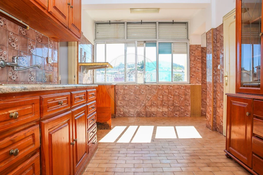 Apartamento T3 para Venda em Castanheira do Ribatejo e Cachoeiras Foto 17
