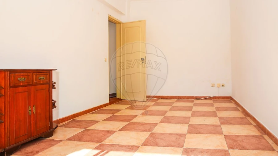 Apartamento T3 para Venda em Castanheira do Ribatejo e Cachoeiras