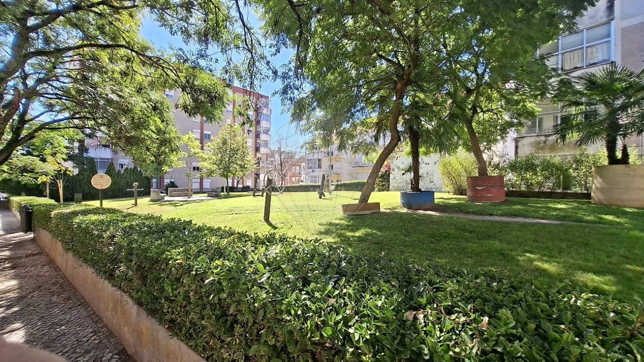 Apartamento T1 para Venda em Eiras e São Paulo de Frades Foto 9