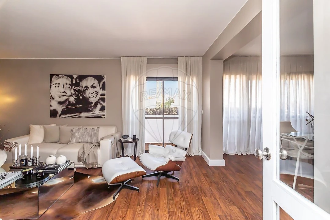 Apartamento T3 para Venda em Lumiar Foto 5