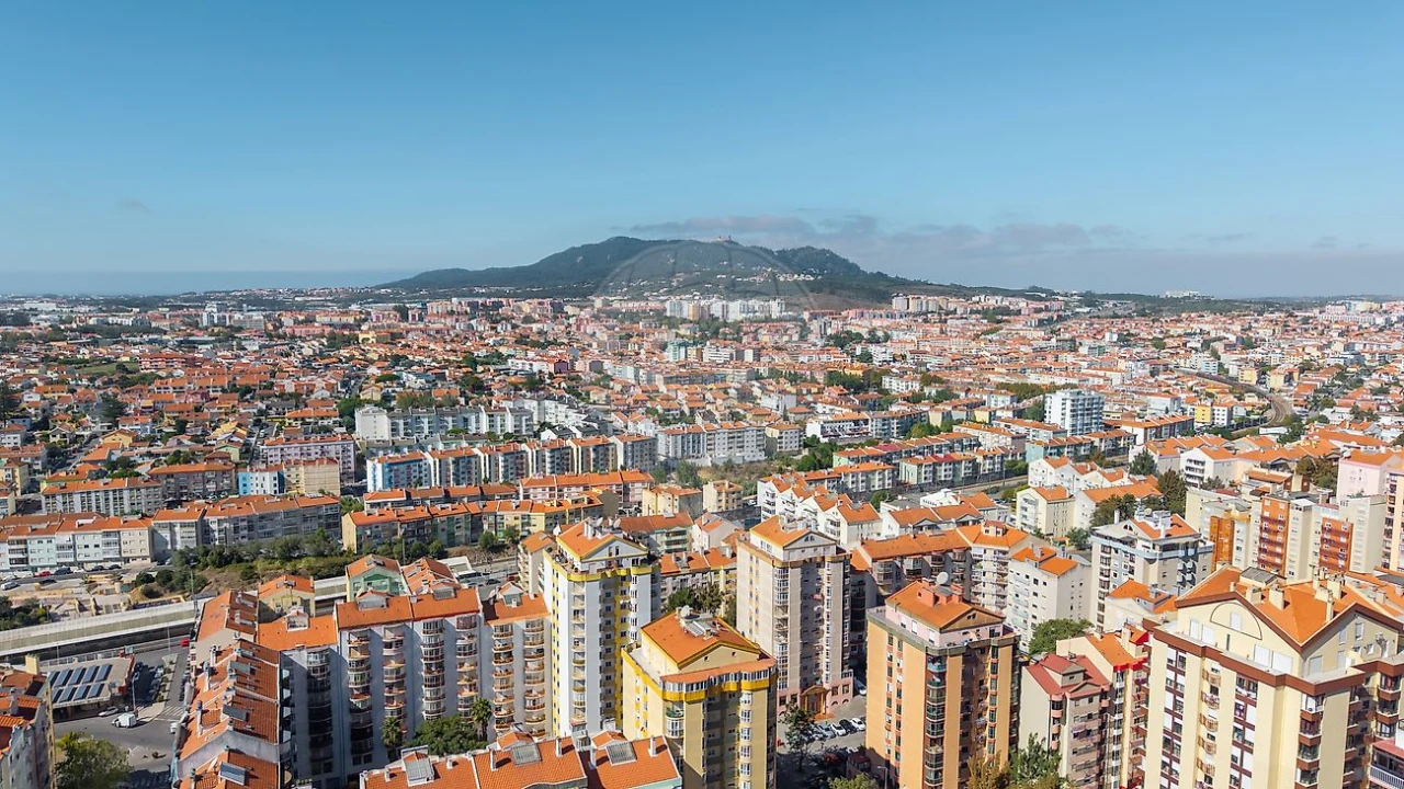 Apartamento T2 para Venda em Algueirão-Mem Martins Foto 2