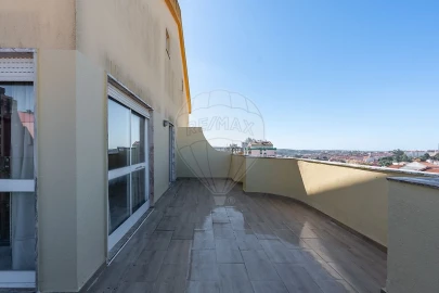 Apartamento T2 para Venda em Algueirão-Mem Martins