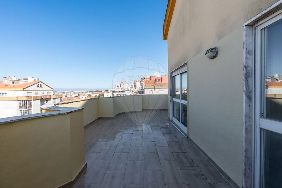 Apartamento T2 para Venda em Algueirão-Mem Martins Foto 11