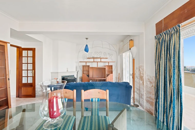 Apartamento T2 para Venda em Algueirão-Mem Martins Foto 9