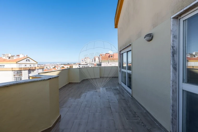 Apartamento T2 para Venda em Algueirão-Mem Martins Foto 11