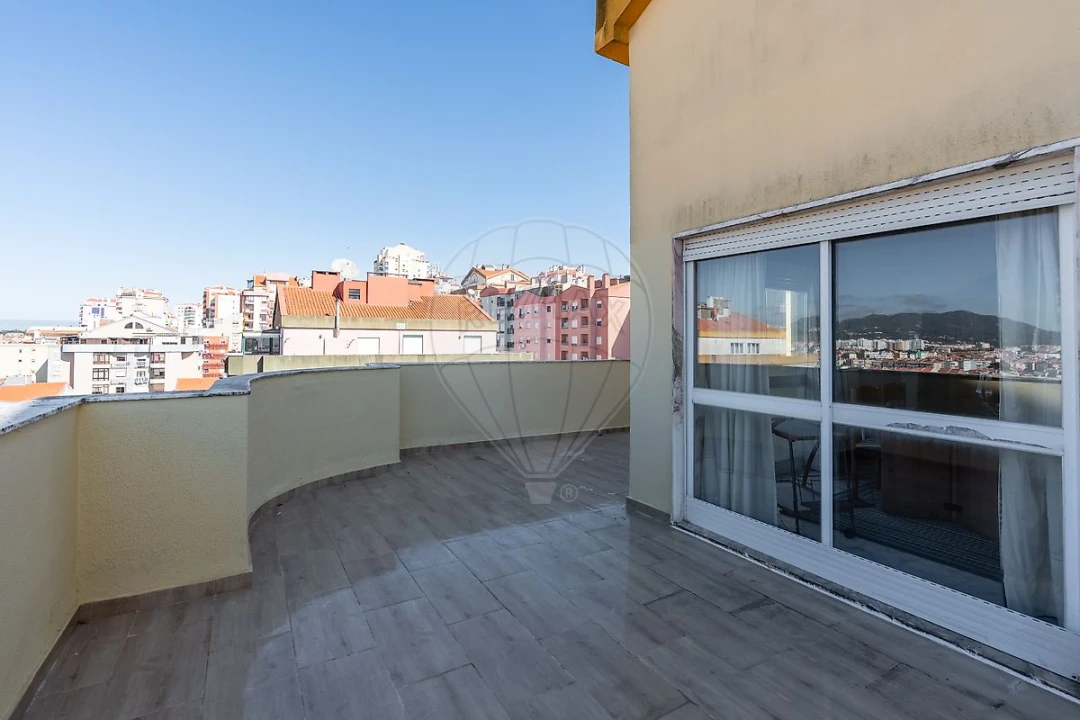Apartamento T2 para Venda em Algueirão-Mem Martins Foto 13