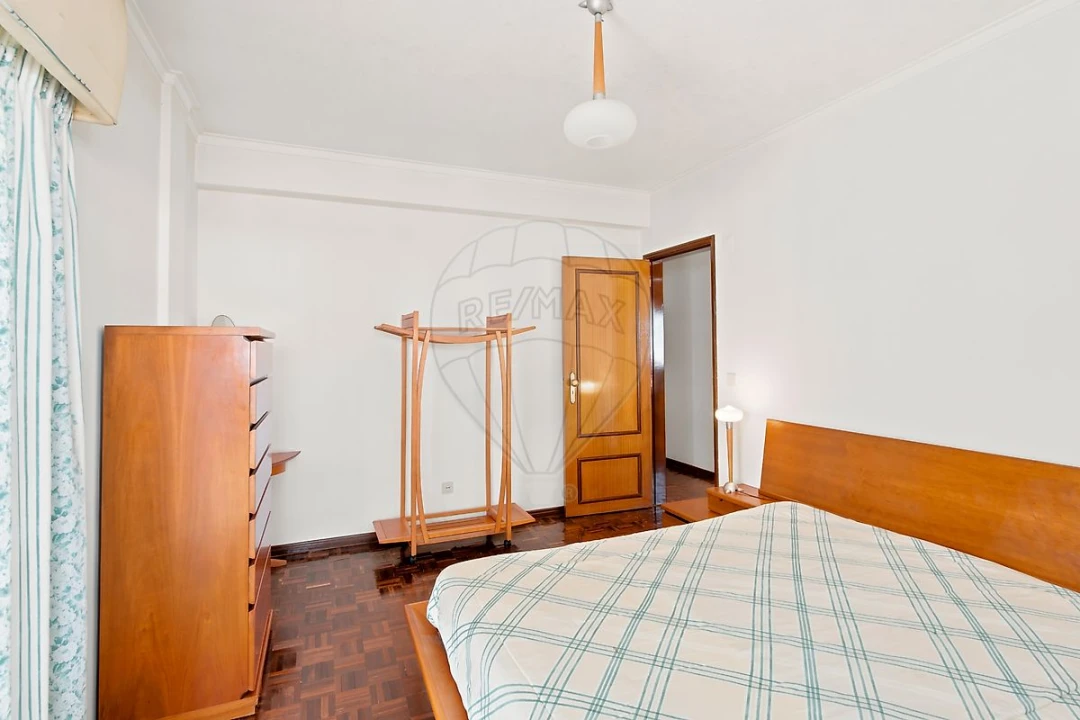 Apartamento T2 para Venda em Algueirão-Mem Martins Foto 28