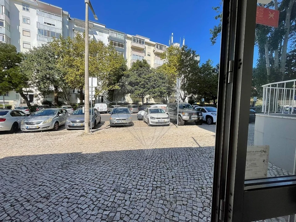 Loja para Arrendamento em Cascais e Estoril Foto 3