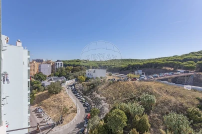 Apartamento T4 para Venda em Algés, Linda-A-Velha e Cruz Quebrada-Dafundo