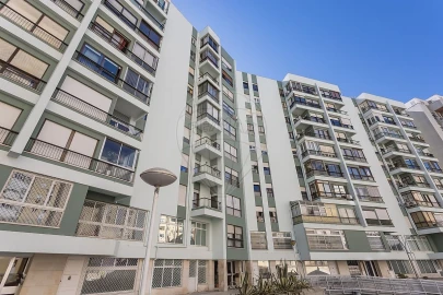 Apartamento T4 para Venda em Algés, Linda-A-Velha e Cruz Quebrada-Dafundo