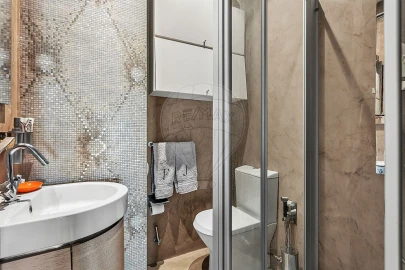Apartamento T4 para Venda em Algés, Linda-A-Velha e Cruz Quebrada-Dafundo