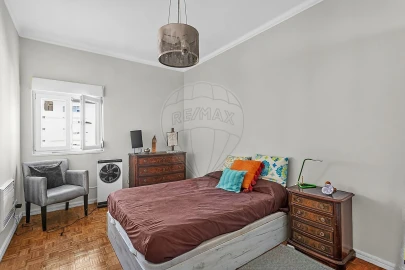 Apartamento T4 para Venda em Algés, Linda-A-Velha e Cruz Quebrada-Dafundo