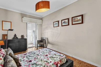 Apartamento T4 para Venda em Algés, Linda-A-Velha e Cruz Quebrada-Dafundo