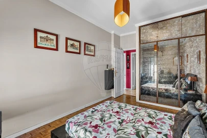 Apartamento T4 para Venda em Algés, Linda-A-Velha e Cruz Quebrada-Dafundo