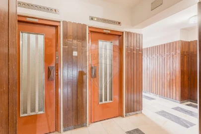 Apartamento T4 para Venda em Algés, Linda-A-Velha e Cruz Quebrada-Dafundo