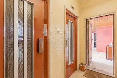 Apartamento T4 para Venda em Algés, Linda-A-Velha e Cruz Quebrada-Dafundo