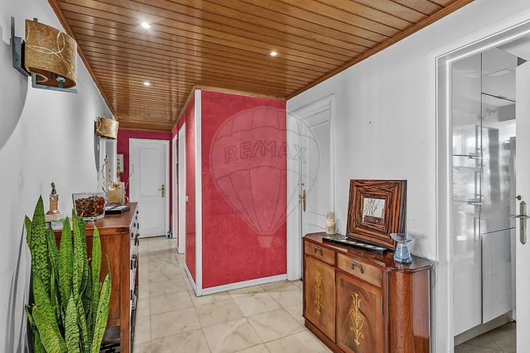 Apartamento T4 para Venda em Algés, Linda-A-Velha e Cruz Quebrada-Dafundo Foto 4