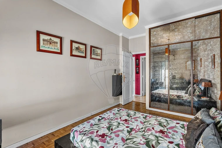 Apartamento T4 para Venda em Algés, Linda-A-Velha e Cruz Quebrada-Dafundo Foto 17
