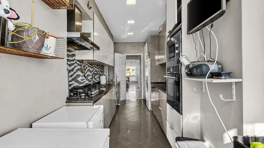 Apartamento T4 para Venda em Algés, Linda-A-Velha e Cruz Quebrada-Dafundo