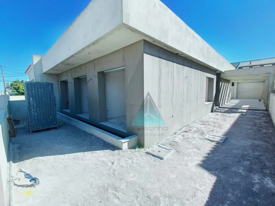 Moradia T4 para Venda em Fernao Ferro Foto 22