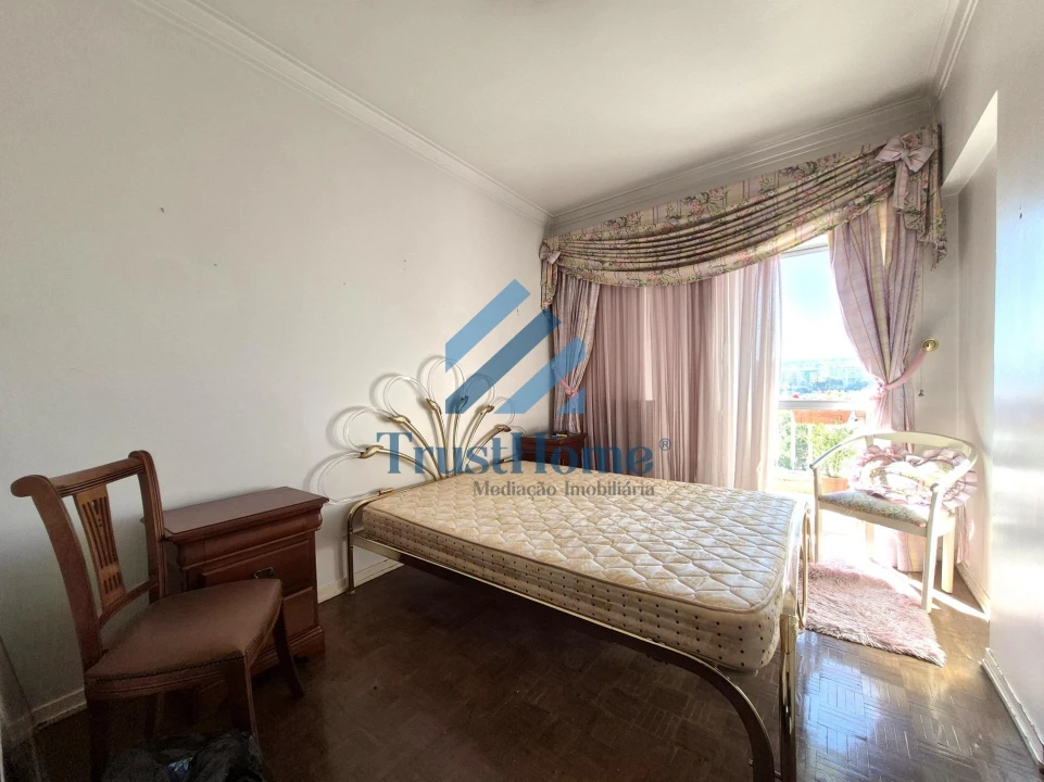 Apartamento T3 para Venda em Almada, Cova da Piedade, Pragal e Cacilhas Foto 24