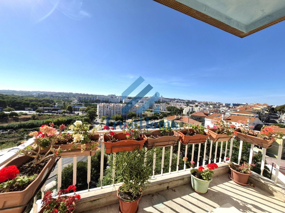 Apartamento T3 para Venda em Almada, Cova da Piedade, Pragal e Cacilhas Foto 30