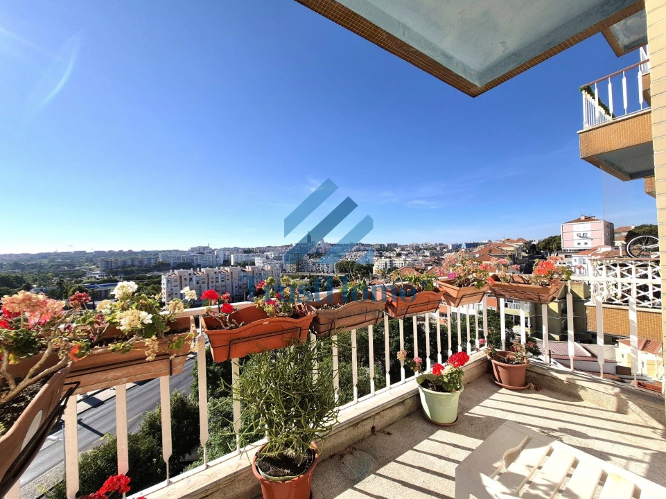 Apartamento T3 para Venda em Almada, Cova da Piedade, Pragal e Cacilhas Foto 32