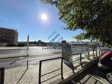 Apartamento T3 para Venda em Almada, Cova da Piedade, Pragal e Cacilhas