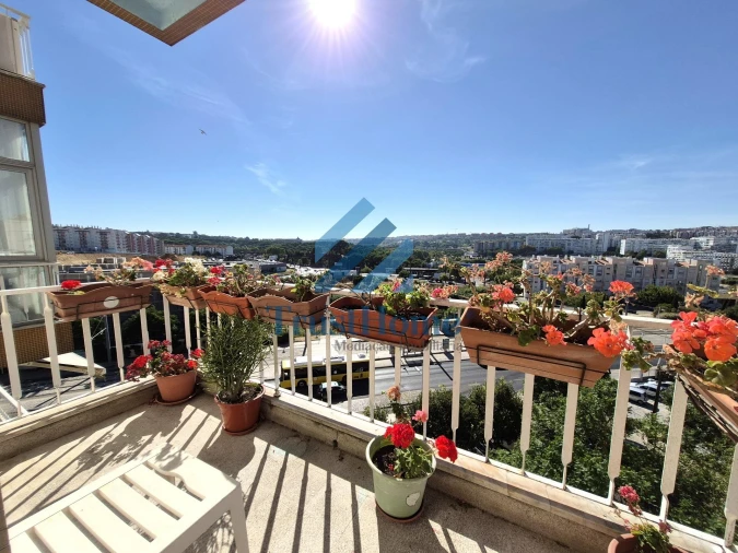 Apartamento T3 para Venda em Almada, Cova da Piedade, Pragal e Cacilhas Foto 22
