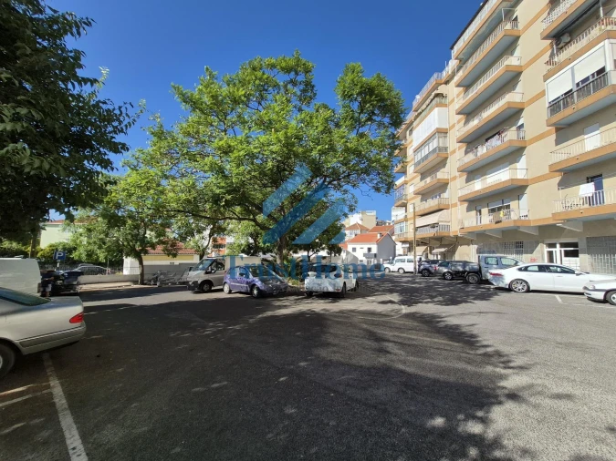 Apartamento T3 para Venda em Almada, Cova da Piedade, Pragal e Cacilhas Foto 42
