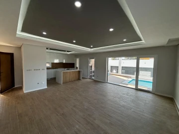 Moradia T4 para Venda em Fernao Ferro