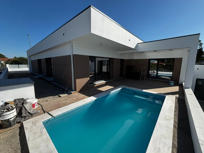 Moradia T4 para Venda em Fernao Ferro Foto 27