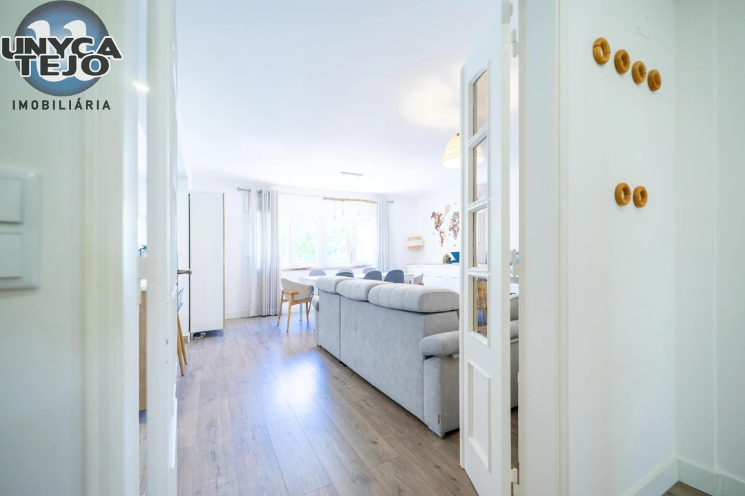 Apartamento T3 para Venda em Carnaxide e Queijas Foto 13