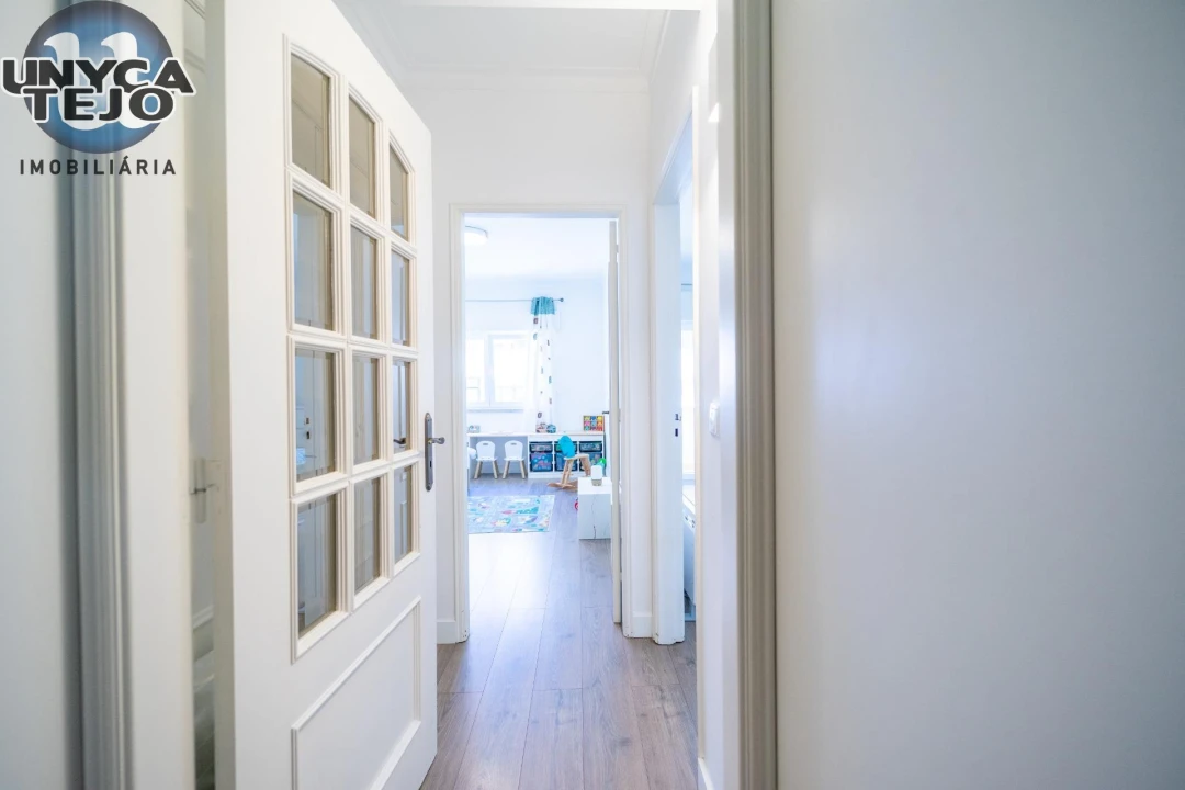 Apartamento T3 para Venda em Carnaxide e Queijas Foto 17
