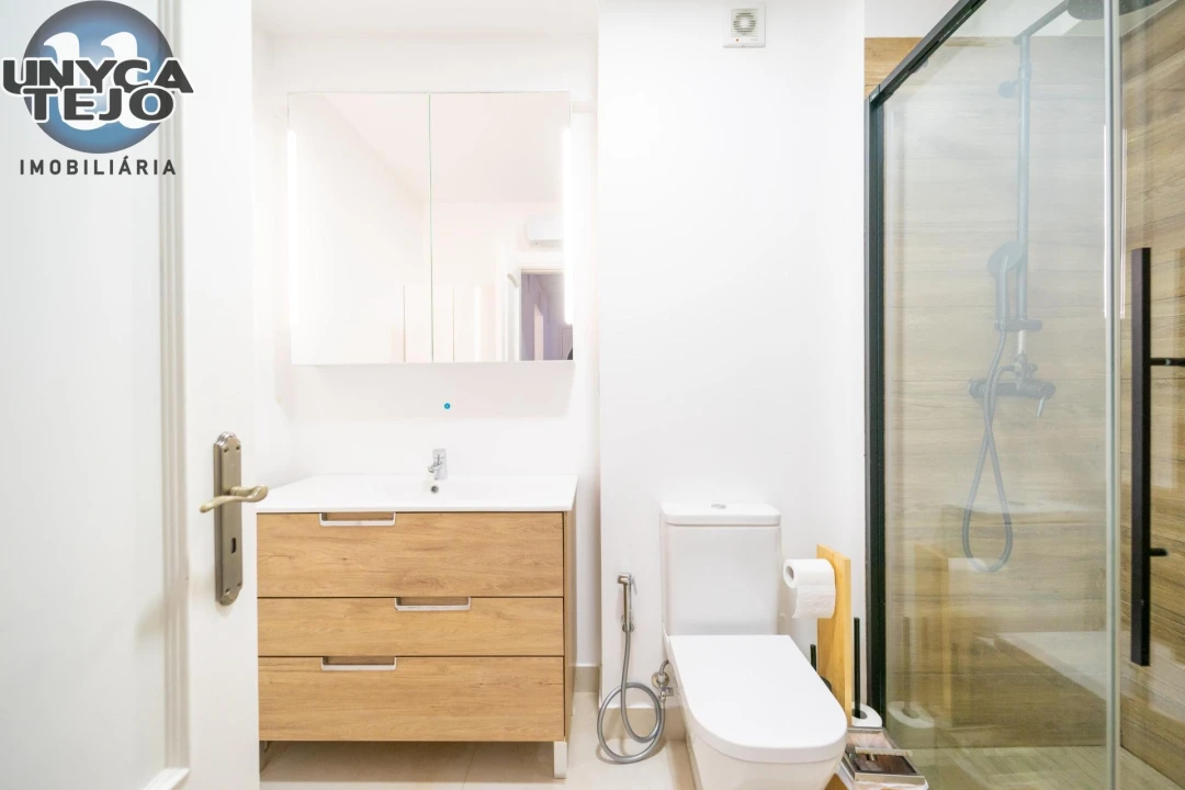 Apartamento T3 para Venda em Carnaxide e Queijas Foto 28