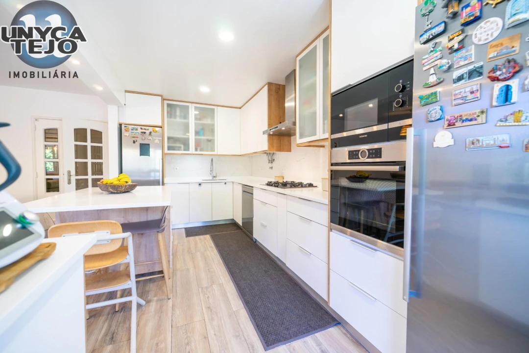 Apartamento T3 para Venda em Carnaxide e Queijas Foto 6