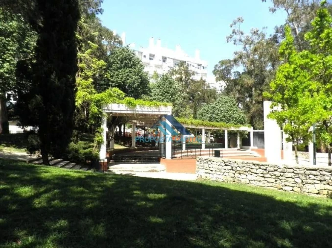 Apartamento T3 para Venda em Benfica Foto 8