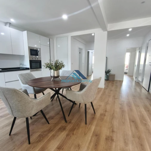 Apartamento T3 para Venda em Benfica Foto 3