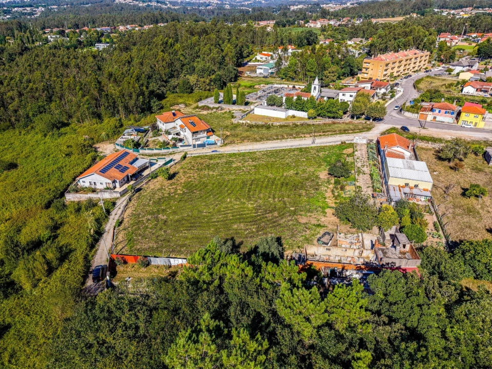 Terreno para Venda em São Miguel do Souto e Mosteirô Foto 5