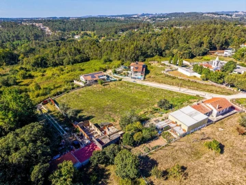 Terreno para Venda em São Miguel do Souto e Mosteirô