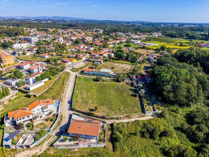 Terreno para Venda em São Miguel do Souto e Mosteirô Foto 7