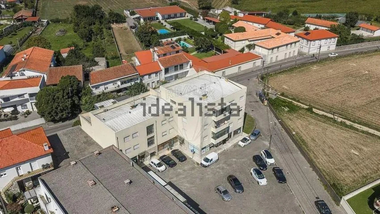 Apartamento T2 para Venda em Arcozelo Foto 17