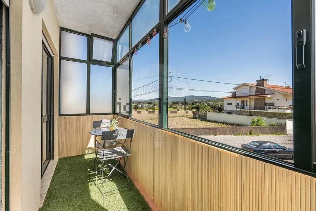 Apartamento T2 para Venda em Arcozelo Foto 6