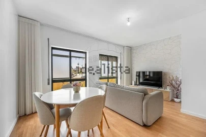 Apartamento T2 para Venda em Arcozelo