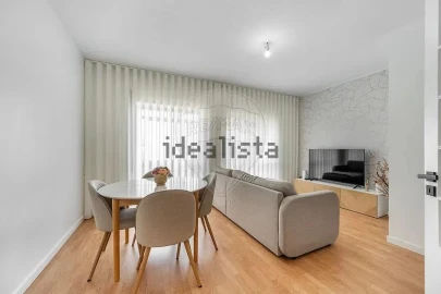 Apartamento T2 para Venda em Arcozelo